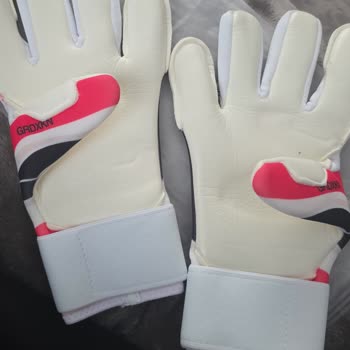 Sipariş Edilen Kaleci Eldiveninde Kalite Sorunu Ve İade Problemi