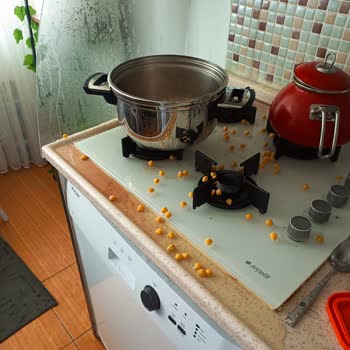 Güvenli Olduğu Söylenen Düdüklü Tencere Patladı, Mağduriyet Yaşadım