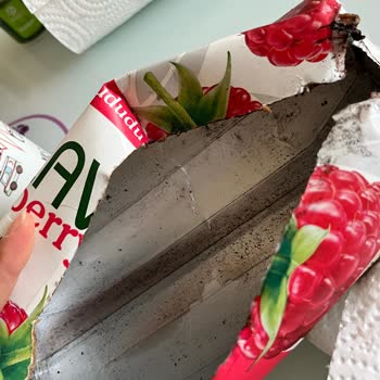 Lavi Juice Bozuk Ve Kötü Kokulu Ahududulu Meyve Suyu: Sağlık Riski Ve İade Talebi