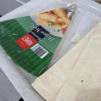 Üçgen Yufka Paketinden Plastik Parça Çıktı!