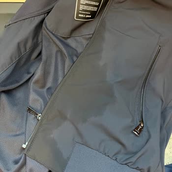 Uçuşta Islanan Eşyalarım Ve Personel Davranışı Nedeniyle Yaşadığım Mağduriyet