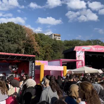 Watsons Gençlik Festivali'nde Uzun Sıralar Ve Hediye Dağıtımında Adaletsizlik Yaşadım
