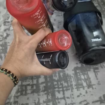 Yüksek Fiyatlı Su Şişeleri İlk Yıkamada Bozuldu