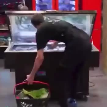 TV8 Sepetler Yerde Geziyor!