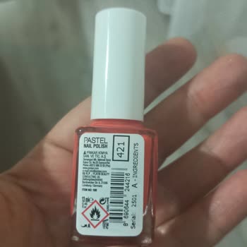 Pastel 421 Numaralı Oje Tırnakta Kalıcı Leke Bıraktı, Mağduriyet Yaşadım