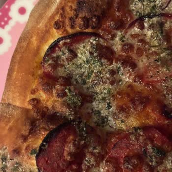 Yanık Pizza Ve Tehditkâr Davranışla Karşılaştım