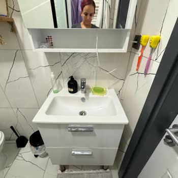 Vitra Banyo Dolabında Garanti Süresi İçinde Çekmece Şişme Sorunu
