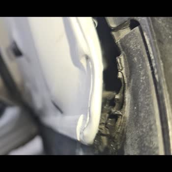 Oto Göçük Merkezi Onarımın Düzgün Yapılmaması!