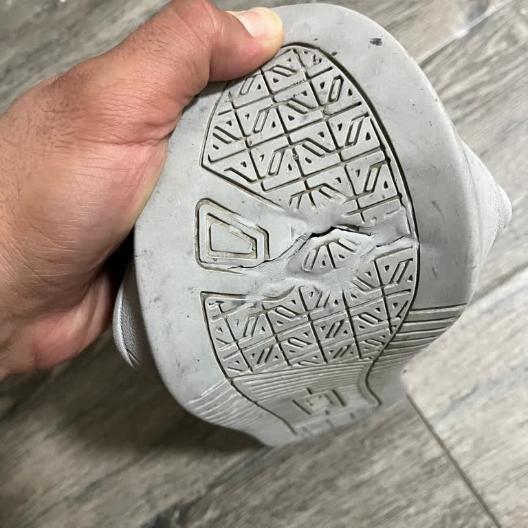 Kısa Sürede Yırtılan Ayakkabı İçin Haksız Ret Mağduriyeti