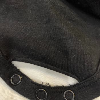 İlk Kullanımda Çıtçıtları Kopan Calvin Klein Bebek Zıbını Mağduriyeti