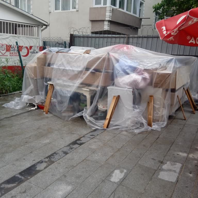 Ev Sahibinin İzinsiz Müdahalesiyle Eşyalarım Kayboldu, Mağduriyetim Giderilmiyor