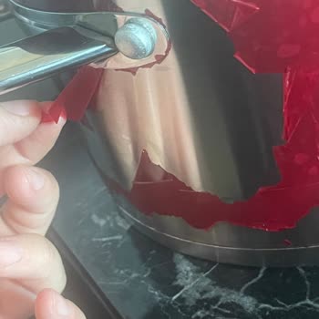 Bernardo Çelik Tencere Takımında Boya Soyulması Ve Sağlık Riski