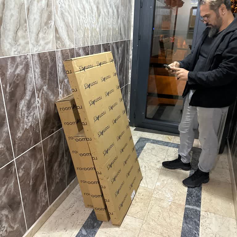 Sipariş Edilen Masanın Kata Teslim Edilmemesi Ve Taşıma Ücreti Mağduriyeti