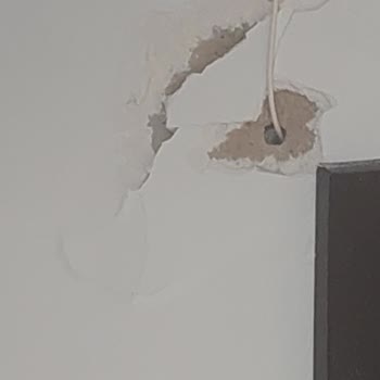 Fiber İnternet Kurulumu Sonrası Evimde Oluşan Hasar Onarılmıyor