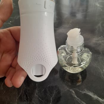 Satın Aldığım Oda Kokusu Cihazı Şişeyi Tutmuyor, Değişim Veya İade Talebim Var