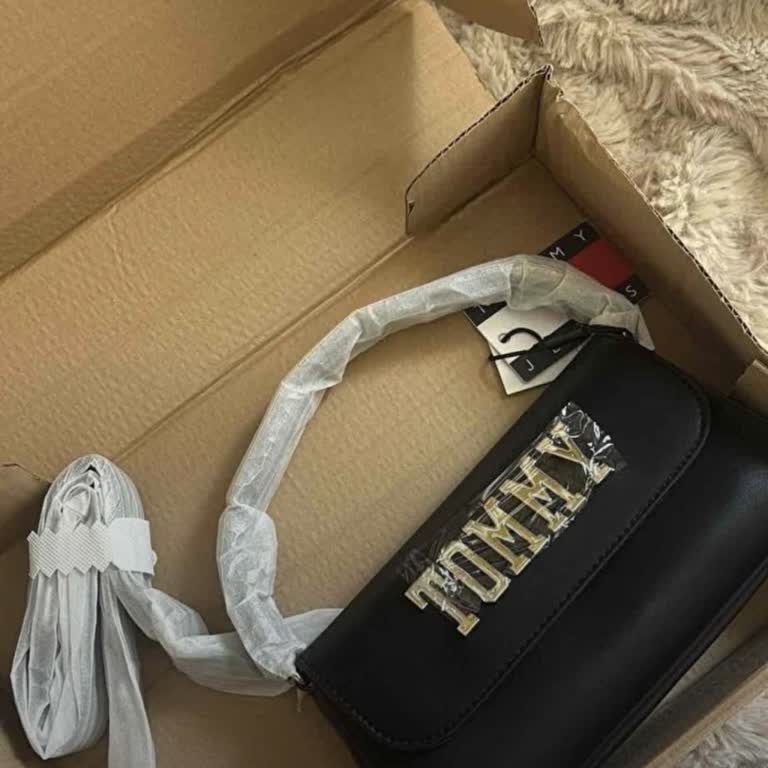 Boyner Kullanılmış Görünümlü Çanta Ve Yetersiz Müşteri Hizmeti