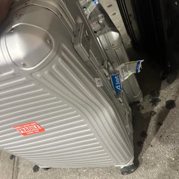 Schwer beschädigter Koffer auf AJet-Flug VF34 von Frankfurt nach Istanbul – Erstattungsanfrage