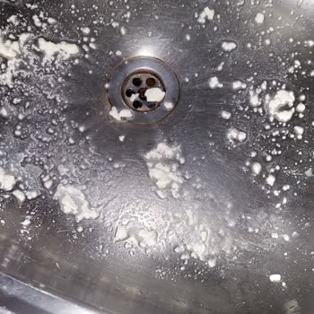 Kapalı Ambalajdan Süt Yerine Beyaz Su Çıktı, Çözüm Sunulmadı