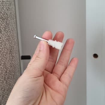 Kelebek Mobilya Montaj Hatası Nedeniyle Karyola Başlığı Zarar Gördü, Garanti Dışı Bırakıldı