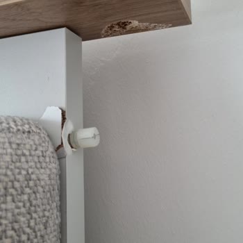 Kelebek Mobilya Montaj Hatası Nedeniyle Karyola Başlığı Zarar Gördü, Garanti Dışı Bırakıldı