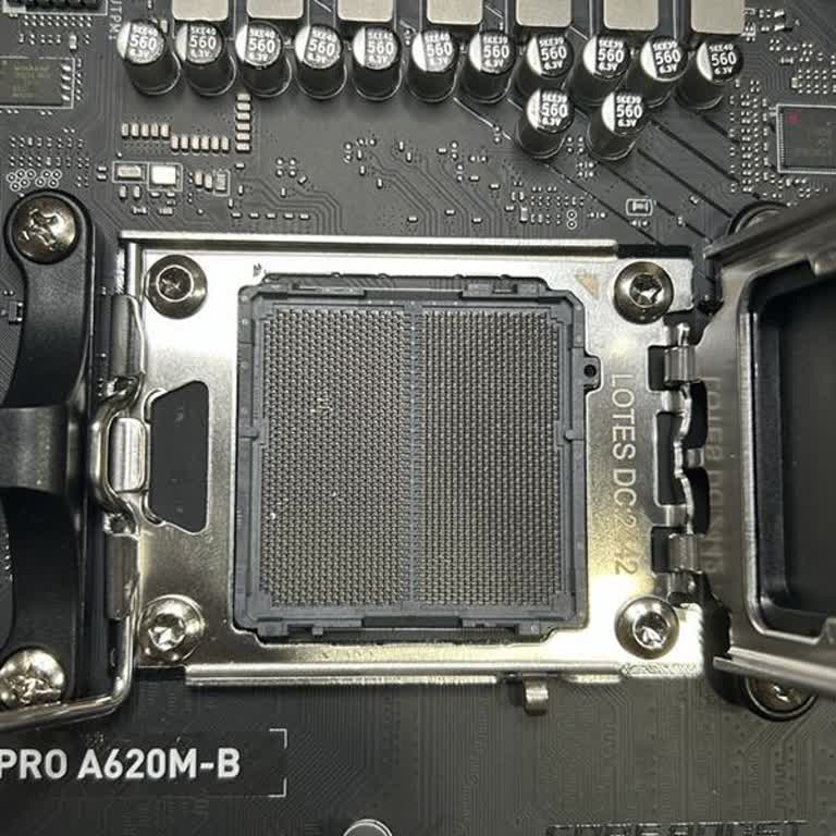 Sıfır Alınan Bilgisayar Arızalı Geldi, Ücretli Onarım Dayatılıyor