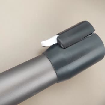 Yeni Aldığım Şarjlı Süpürgenin Parçası Kırıldı, Servisten Çözüm Alamıyorum