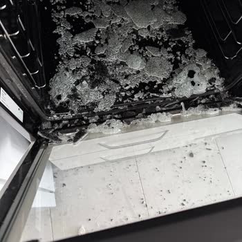 Arçelik Ankastre Fırının Camı Garanti Kapsamında Patladı Ücret Talep Edildi