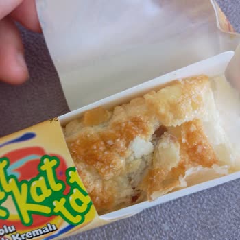 Kat Kat Tat Ürününden Kıl Çıktı, Hijyen Ve Güven Sarsıldı