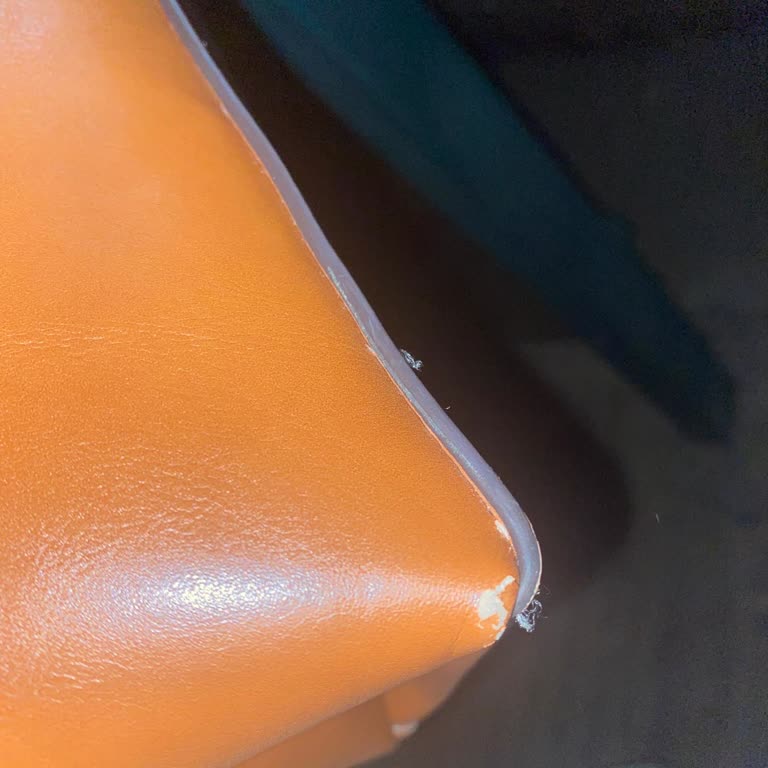 I Face Mango Shopper Bag Leather Damage Shortly After Purchase