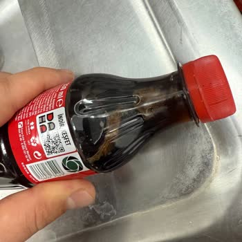 Kapalı Coca-Cola Şişesinde Yabancı Cisim Ve Çözüm Sunulmaması