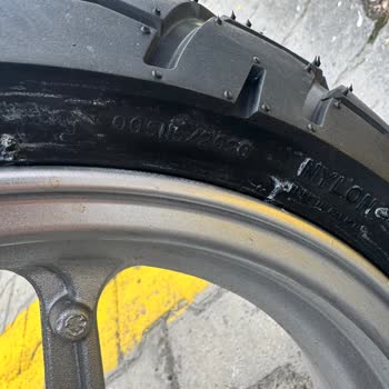 2025 Model Motosiklette 2020 Üretim Lastik Şoku Ve Çözüm Bekleyişi