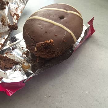 Eti Vişneli Pop Kek'te Kurt Şoku: Sağlığımız Tehlikede!