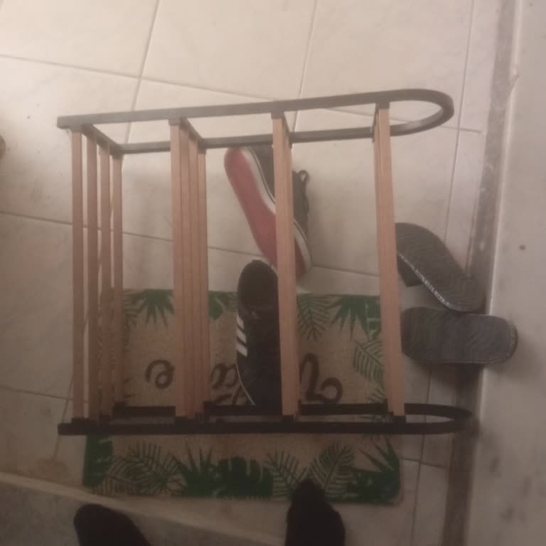 Kilim Mobilya Ekibinin Dikkatsizliği Bina Güvenliğini Tehlikeye Attı