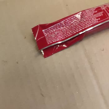 Aldığım Çikolata Yarım Çıktı, Mağduriyetimin Giderilmesini İstiyorum