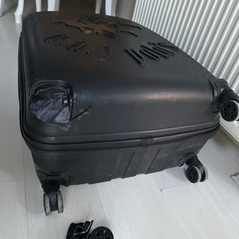 A101'den Aldığım Valizin Tekerleği Kırıldı, Ne Mağaza Ne Firma Çözüm Sunmuyor