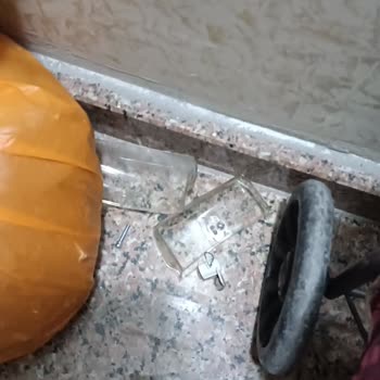 Sayaç Değişimi Sonrası Ortamda Bırakılan Atıklar Ve Dağınıklık