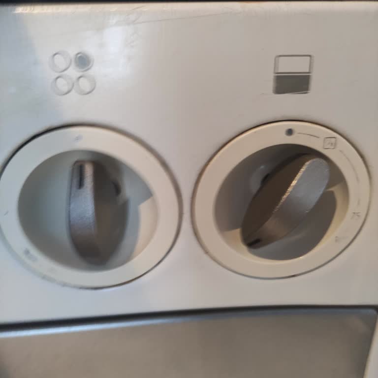 Fırın Düğmelerindeki Yazıların Silinmesi Kullanım Zorluğu Yaşatıyor