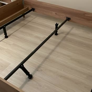 Karyola Ayağı 2 Aydır Kırık Çözüm Sunulmuyor Mağduriyetimiz Devam Ediyor