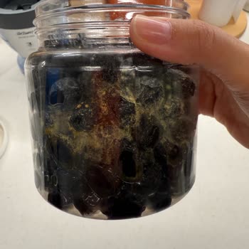 Özgün Zeytin Aldığım Siyah Zeytinler 1 Ayda Küflendi, Para İadesi İstiyorum