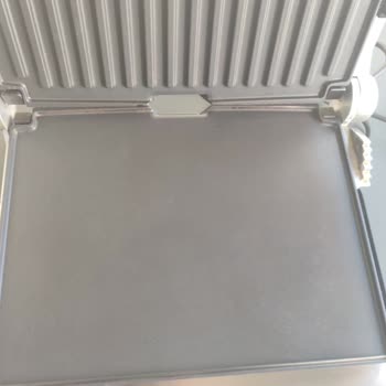 Garanti Kapsamındaki Izgara Makinesi Eşit Pişirmiyor, Değişim Talebim Reddedildi