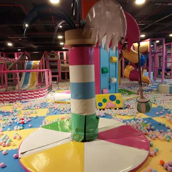 Çocukların Sağlığı Tehlikede: Oyun Alanı Bakımsız Ve Kirli