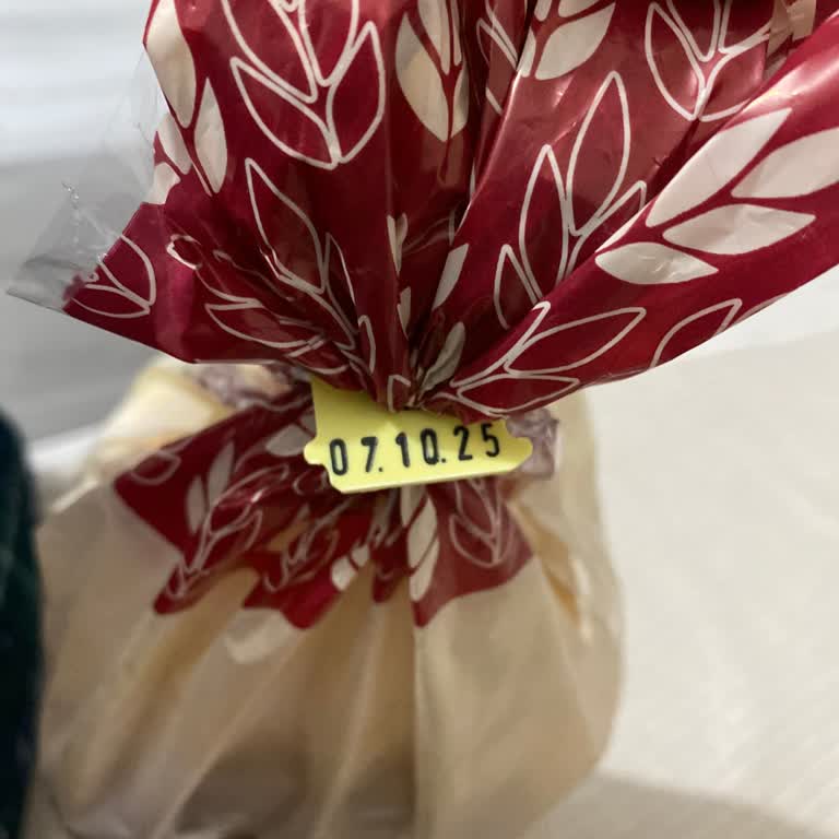 Son Kullanma Tarihi Yakın Olan Tost Ekmeği Satışı Tüketiciyi Zorluyor