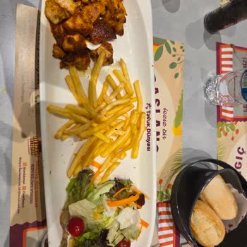 Tavuk Dünyası'nda Yetersiz Porsiyon Ve Eksik Servis Deneyimi