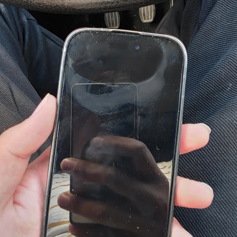 Sıfır İphone 15’te İlk Günden Ekran Arızası Ve Çözüm Sunulmaması