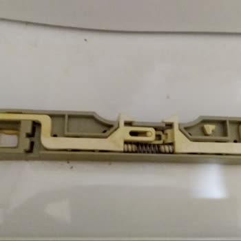 Turkuaz Seramik Klozet Kapağı Menteşe Parçası Bulunamıyor, Mağduriyet Yaşıyorum