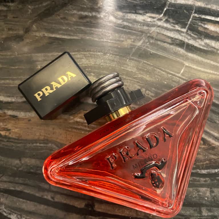 Aldığım Parfümler Orijinal Değil Ve İade Talebime Yanıt Alamıyorum