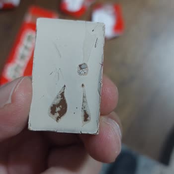 Aldığım Çikolatanın Rengi Bozuk Çıktı, Sağlığım İçin Endişeliyim