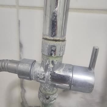 Kükürtlü Mahallesinde İki Yıldır Süren Kireçli Su Mağduriyeti