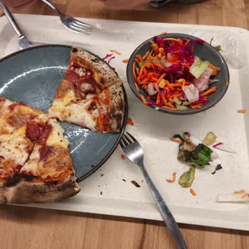 Carrefour AVM'de Satın Aldığım Salatada Çürük Marullar Vardı