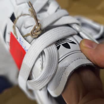 Aldığım Adidas Ayakkabı Kirli, Defolu Ve Orijinal Kutusuz Geldi!